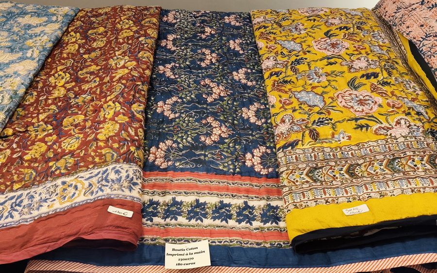 Écharpes et textiles